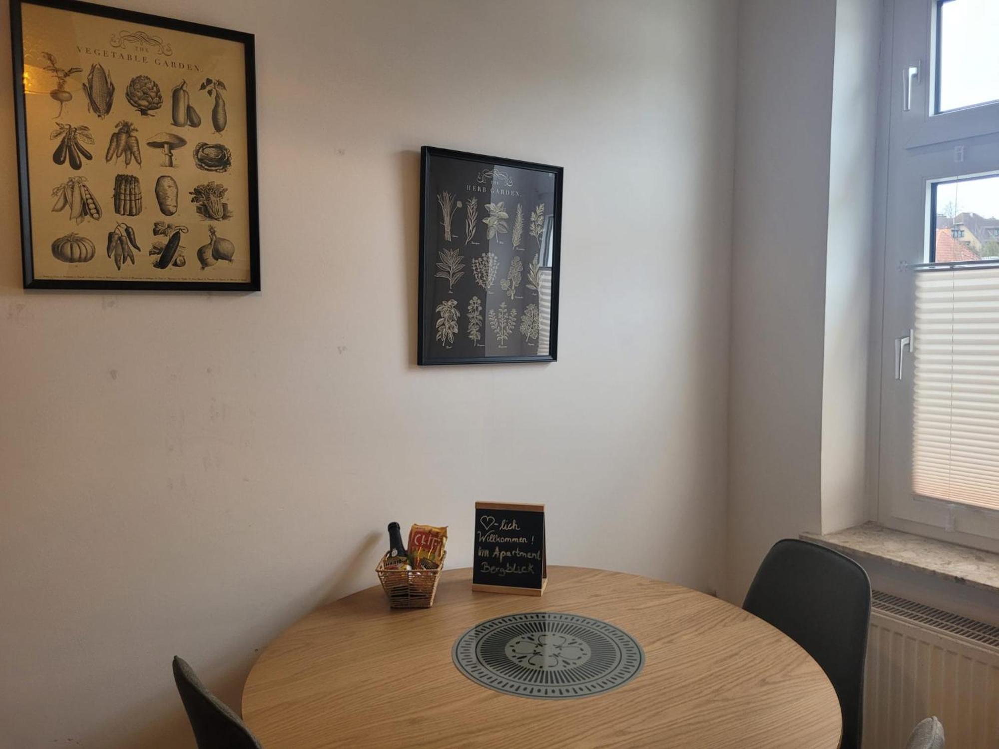 Stay Apartment Bergblick 4 Personen Parkplatz Zentral Bad Pyrmont Exterior foto